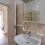 1 Bedroom Stunning In Apartamento Ricadi