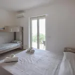 Apartamento 1 Bedroom Stunning In *