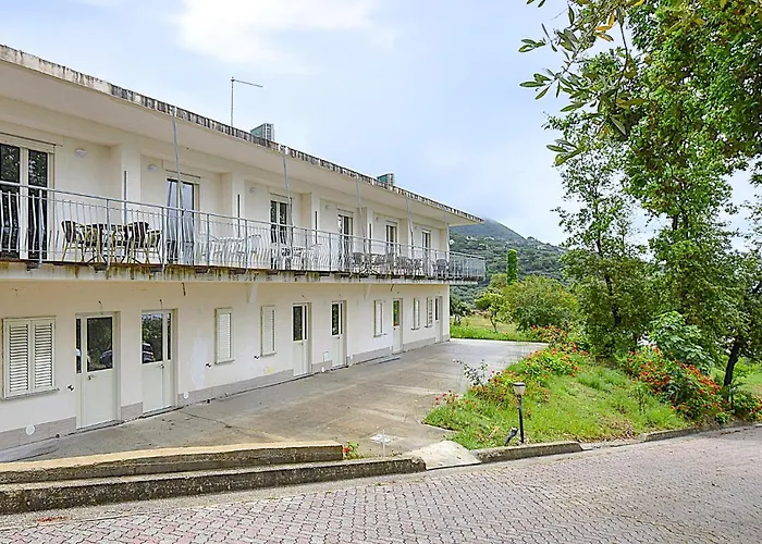 1 Bedroom Stunning In Ricadi